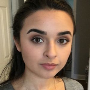 Meet your Posher, Joelle